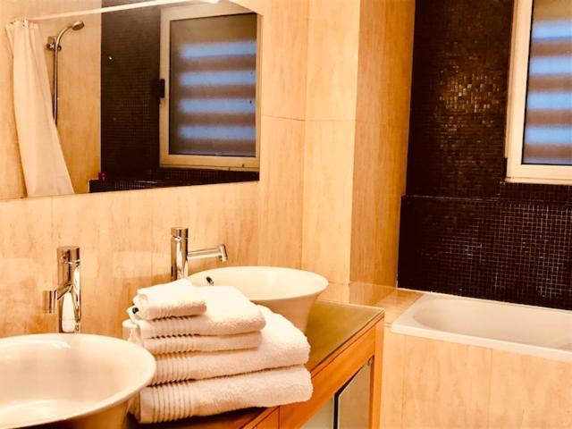 Bracara Luxury Guesthouse บรากา ภายนอก รูปภาพ